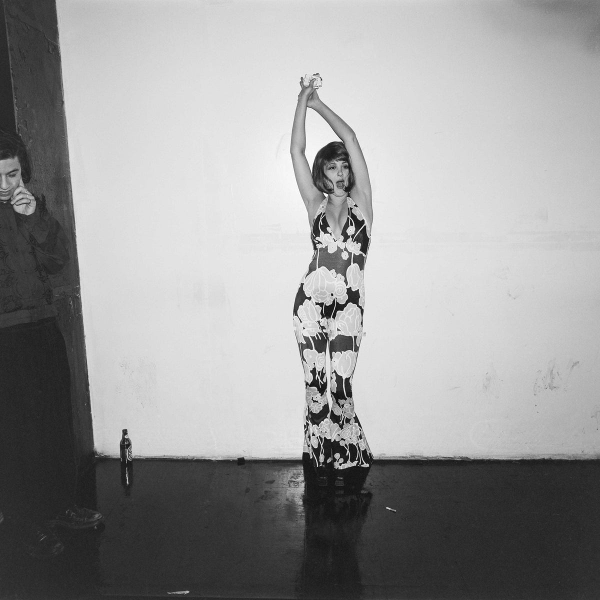 Dirk Braeckman  Woman and man with telephone
